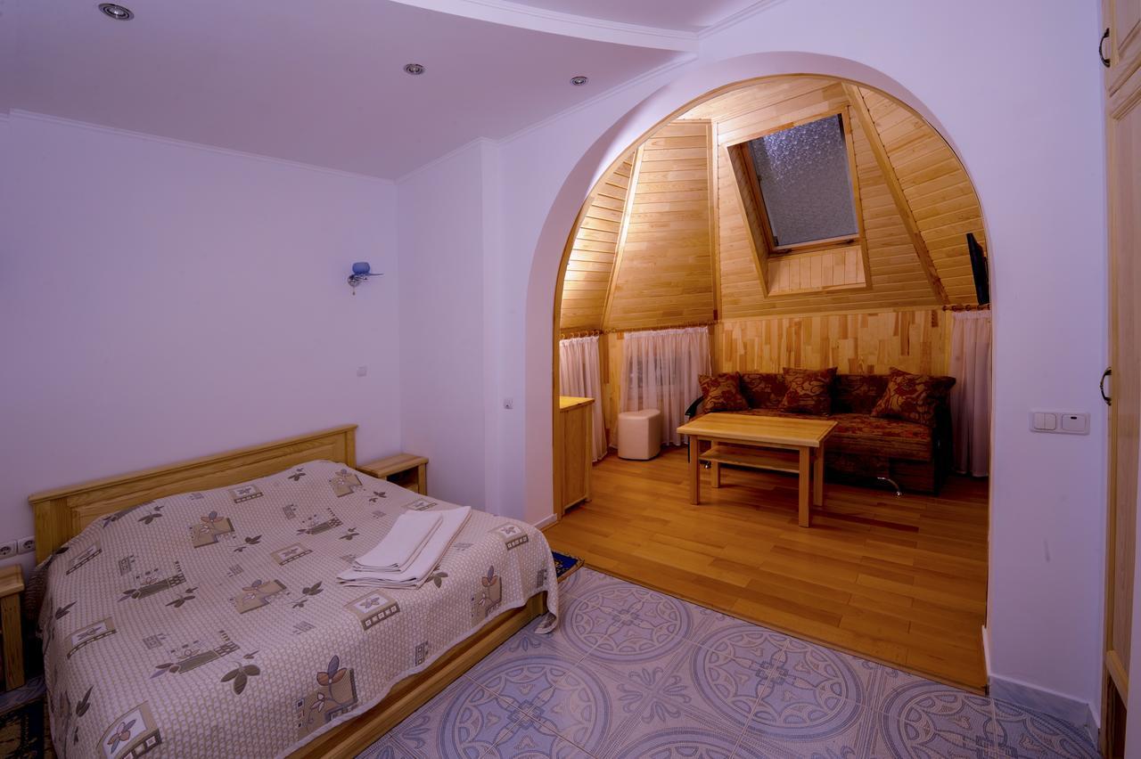 Hotel Radiola Яремча Экстерьер фото