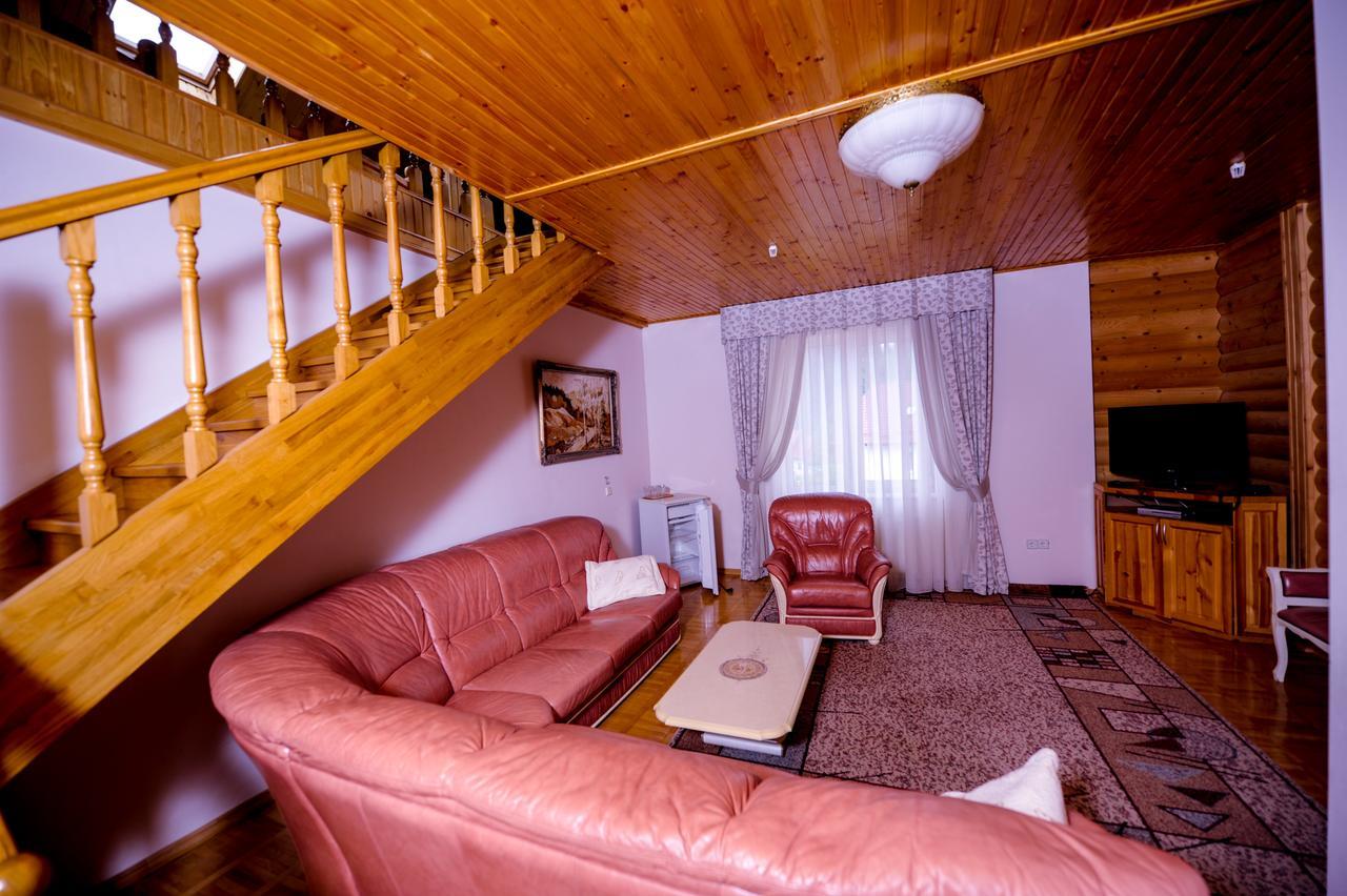 Hotel Radiola Яремча Экстерьер фото